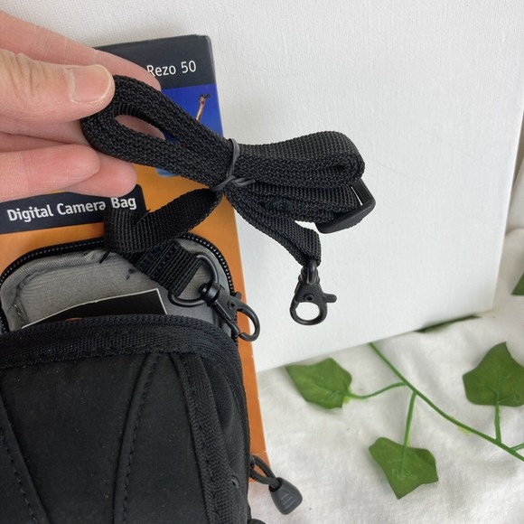 Lowepro Digital Camera Bag Rezo 50 Brand New In Original Package - Picture 8 of 8